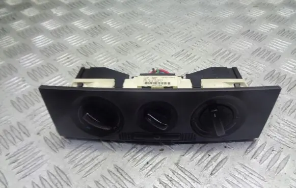 Skoda Fabia Mk1 (6Y) Interior fan control switch 6Y0819045H