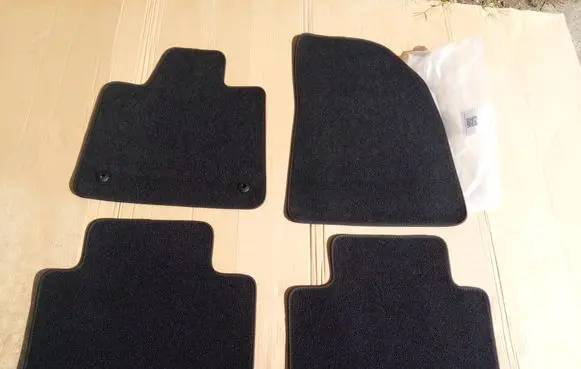 Volvo EX30 Car floor mat set 80011178 NE69086