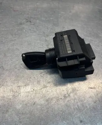 Mercedes-Benz CLK A209 C209 Ignition lock 2095450508 33002404 33002403