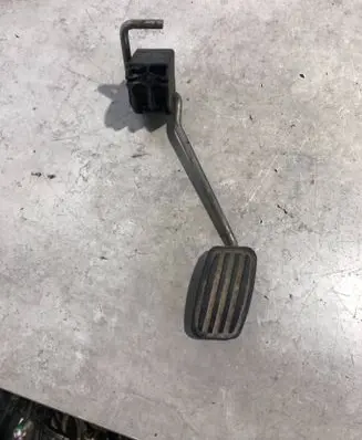 Microcar M.GO Accelerator throttle pedal 9625673680
