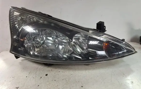 Mitsubishi Grandis Headlight/headlamp