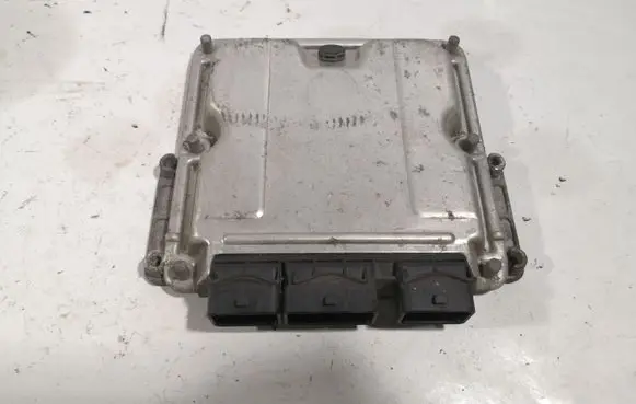Citroen Xsara Picasso Engine control unit/module 9647693180 0281011084