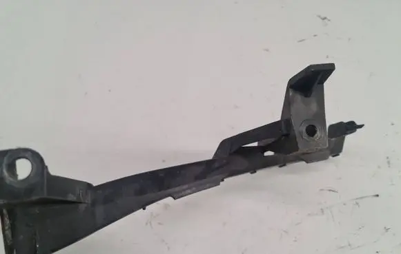 Renault Scenic II - Grand scenic II Front bumper mounting bracket 8200183758
