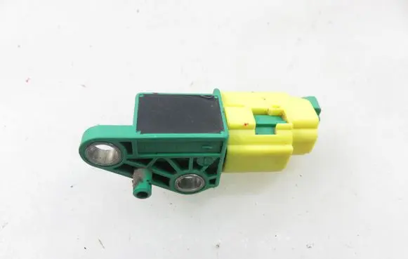 Volkswagen Golf V Airbag deployment crash/impact sensor 1K0909606D 5WK43273