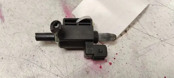 Jaguar XF X250 Turbo solenoid valve 70243600 09T327