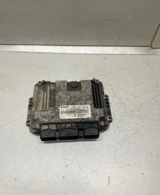 Nissan Primera Engine control unit/module 8200391971 0281011646 23710AW365