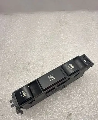 BMW 3 E46 Electric window control switch 61318381518