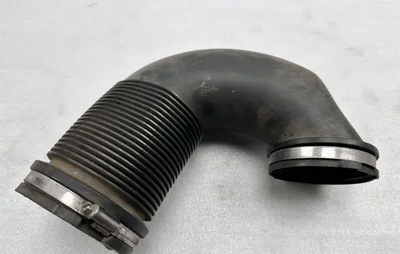 Audi Q7 4M Air intake duct part 0114403A 0114403