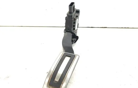 Volkswagen Golf VII Accelerator throttle pedal 5Q1723503F