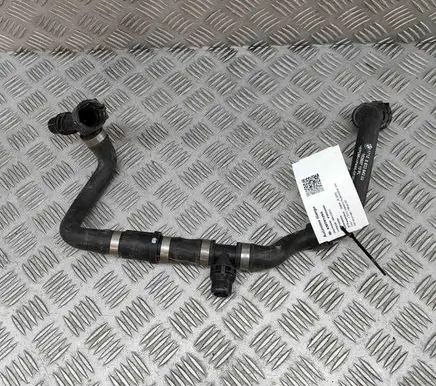 Engine coolant pipe/hose