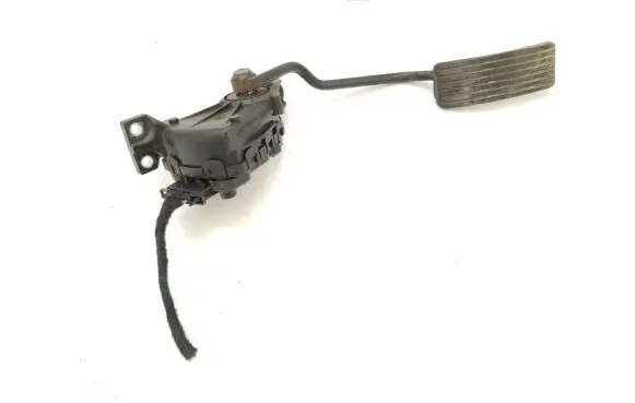 Mitsubishi Space Star Accelerator throttle pedal 30865642
