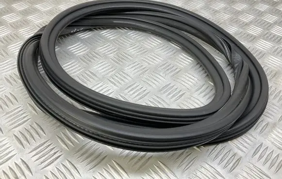 Audi A4 S4 B8 8K Front door rubber seal 8K0831721E