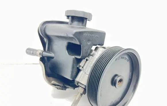 Mercedes-Benz C W203 Power steering pump A0034664101