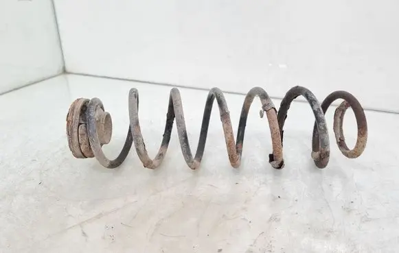 Volkswagen Polo Rear coil spring