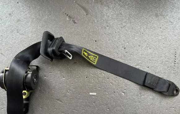 Nissan Terrano Rear seatbelt 898450X701
