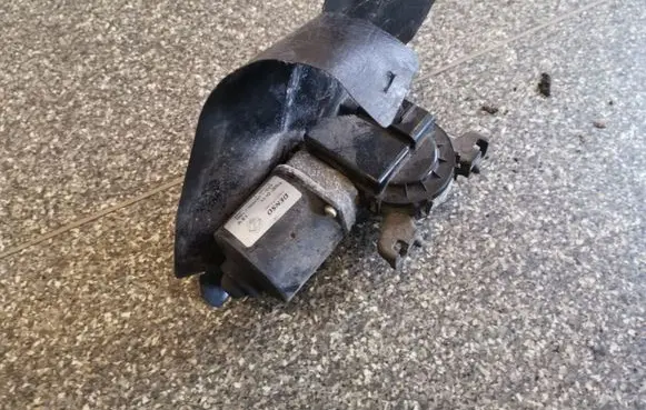 Fiat Panda II Wiper motor 1592007150