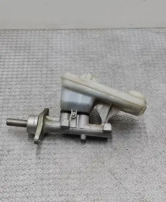 Opel Vivaro Master brake cylinder 32067008C