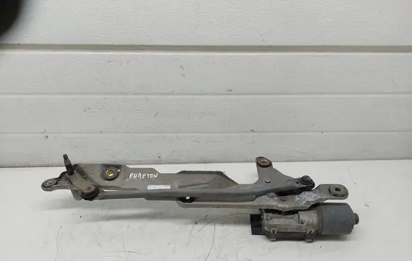 Volkswagen Phaeton Front wiper linkage and motor 3397020694 3D1955024C
