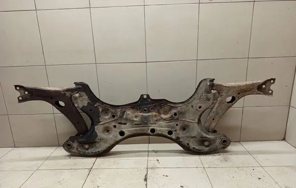 Toyota Avensis T250 Front subframe