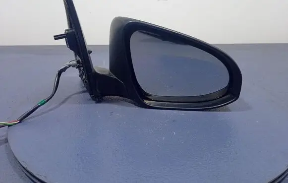 Toyota Auris E180 Front door electric wing mirror 