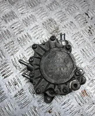 Volkswagen PASSAT B6 Vacuum pump 03G145209C