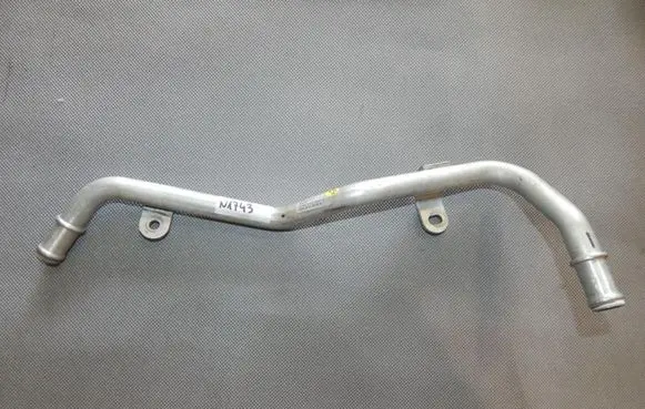 Audi Q7 4M Engine coolant pipe/hose 4M0122448A