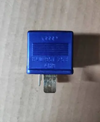 Audi A4 S4 B5 8D Other relay 8A0951253