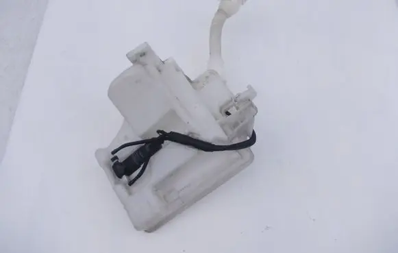 Volkswagen Polo V 6R Windshield washer fluid reservoir/tank 6R0955453E 6R0955453D