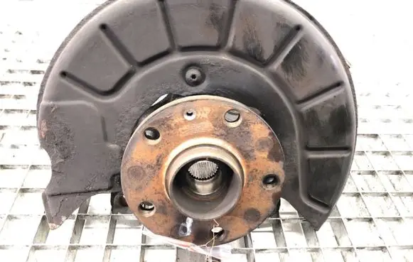 Volkswagen Golf VI Front wheel hub spindle knuckle