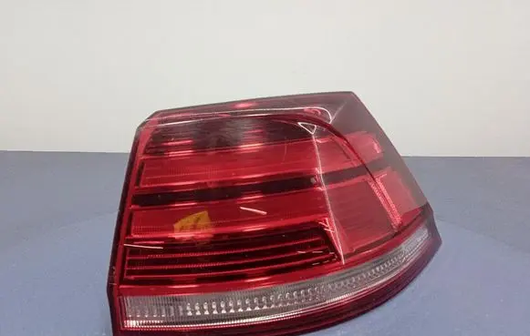 Volkswagen Golf Sportsvan Rear/tail lights 5G9945096E