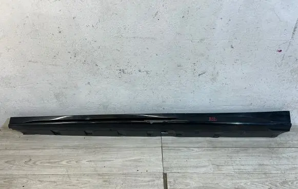 Audi R8 4S Front sill (body part) 