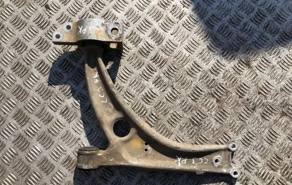 Volkswagen PASSAT CC Front lower control arm/wishbone 3C0407153B