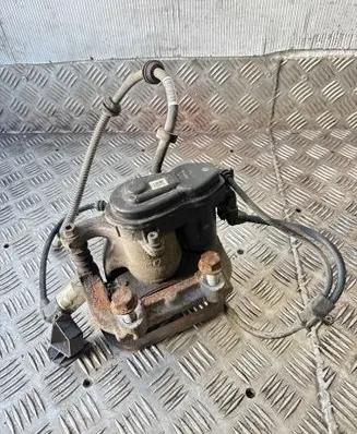 Rear brake caliper