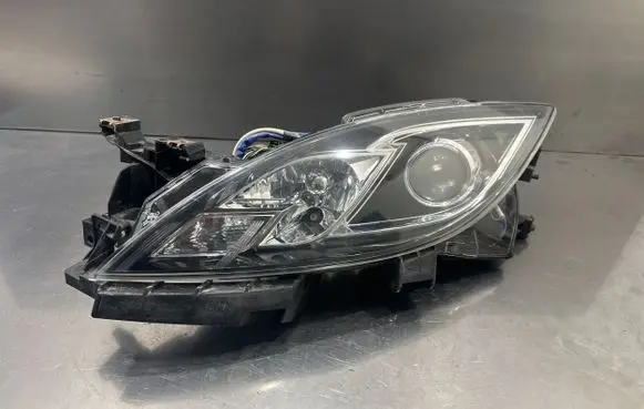 Mazda 6 Headlight/headlamp