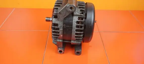 Opel Corsa E Generator/alternator 39007364 B13DTC