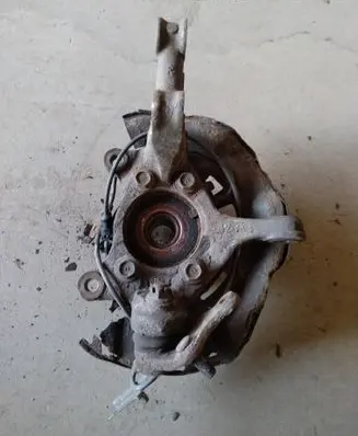 Toyota Verso Front wheel hub