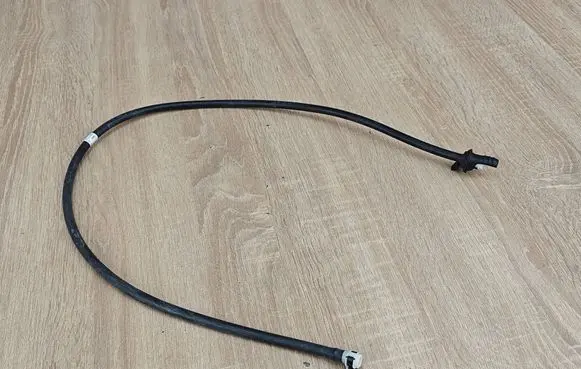 BMW 5 G30 G31 G38 Windshield washer fluid hose 7357350