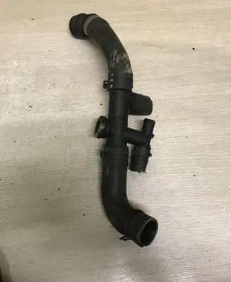 Jaguar XF X250 Engine coolant pipe/hose 4R838B274AD