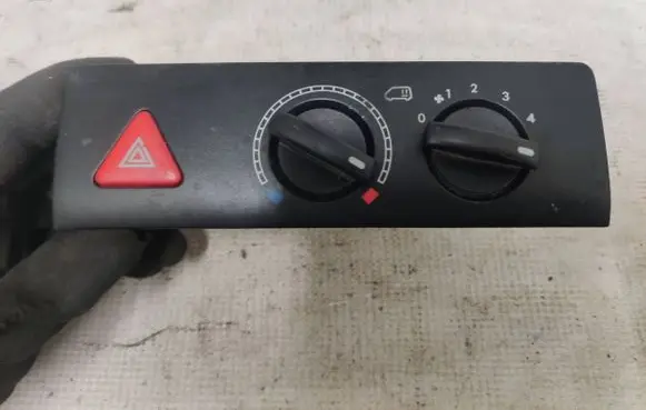 Volkswagen Transporter - Caravelle T5 Climate control unit 7H0919158 69770001 14409A05