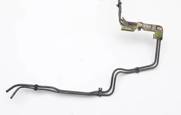Mitsubishi Pajero Fuel line pipe