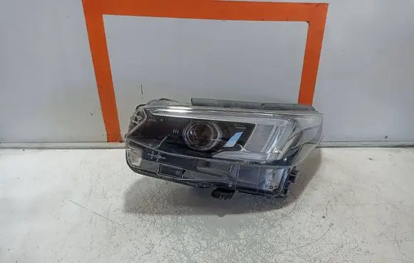 Subaru Outback (BT) Headlight/headlamp