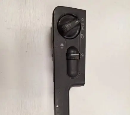 Volkswagen PASSAT B4 Light switch 04051301 3A1941531A