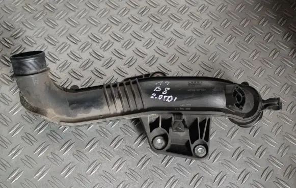 Audi A4 S4 B8 8K Intercooler hose/pipe 8K0145673L