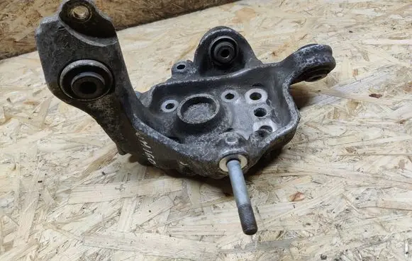 Honda Accord Rear wheel hub spindle/knuckle 131211 195077