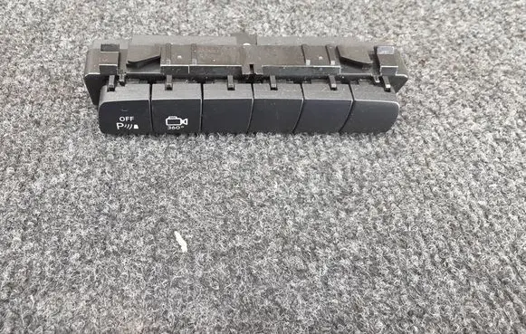 Mercedes-Benz C W205 Parking (PDC) sensor switch A2059058309 132302 132000