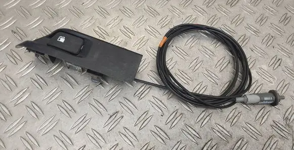 Toyota Urban Cruiser (XP110) Fuel cap flap release cable 