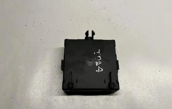 Mercedes-Benz C W204 Door control unit/module A2129004202