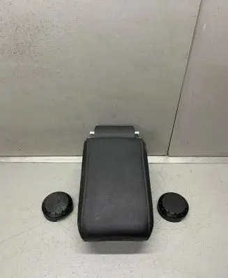 Cadillac CTS Armrest
