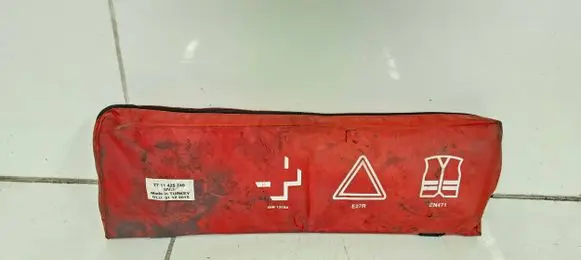 BMW 5 E60 E61 First aid kit 