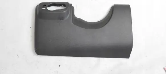 Dashboard lower bottom trim panel